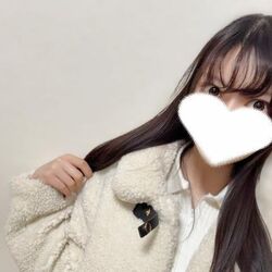 しろなと対よろなのだ