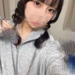 急遽出勤してます!